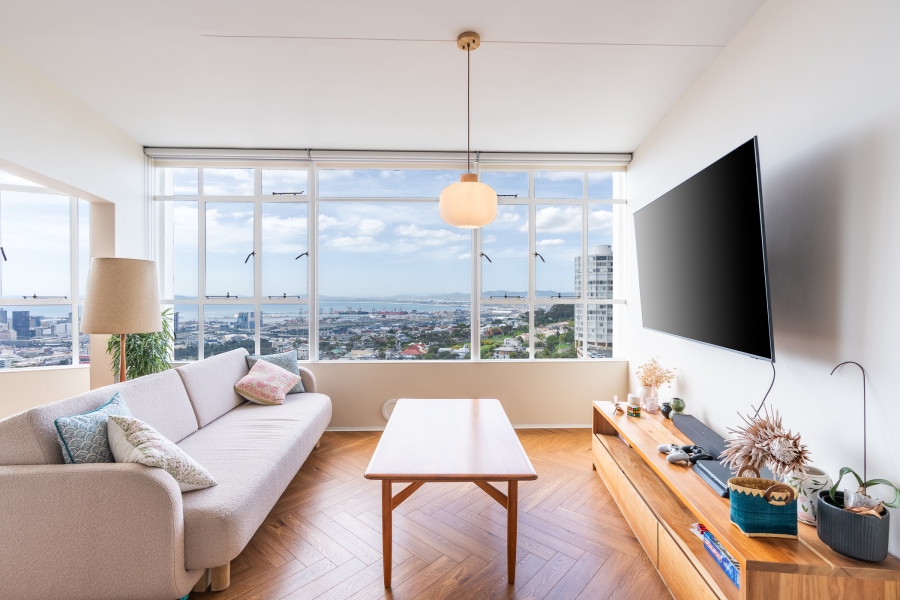 1 Bedroom Property for Sale in Vredehoek Western Cape